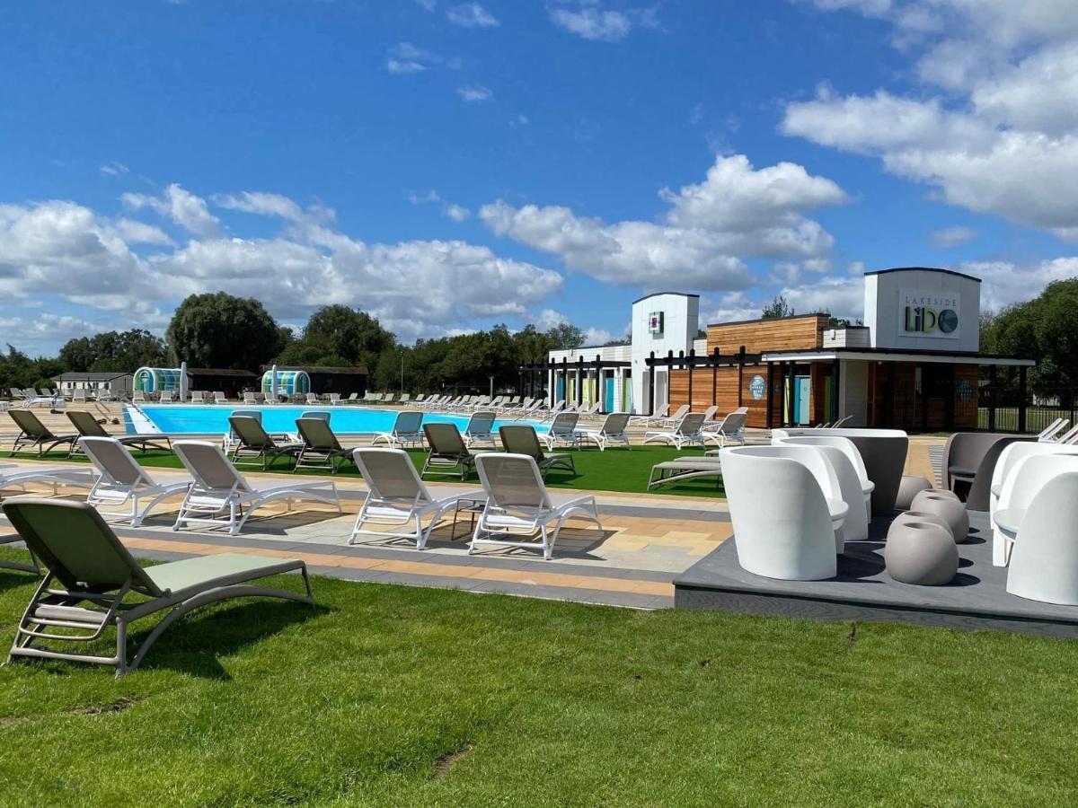 Готель The Sunflower Luxury Caravan At Tattersall Lakes Таттершелл Екстер'єр фото